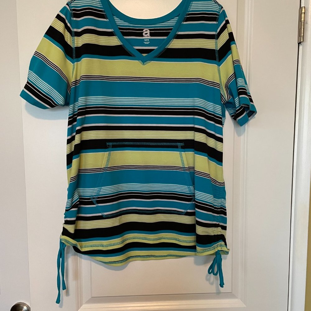 Striped Women's Top with front Pocket